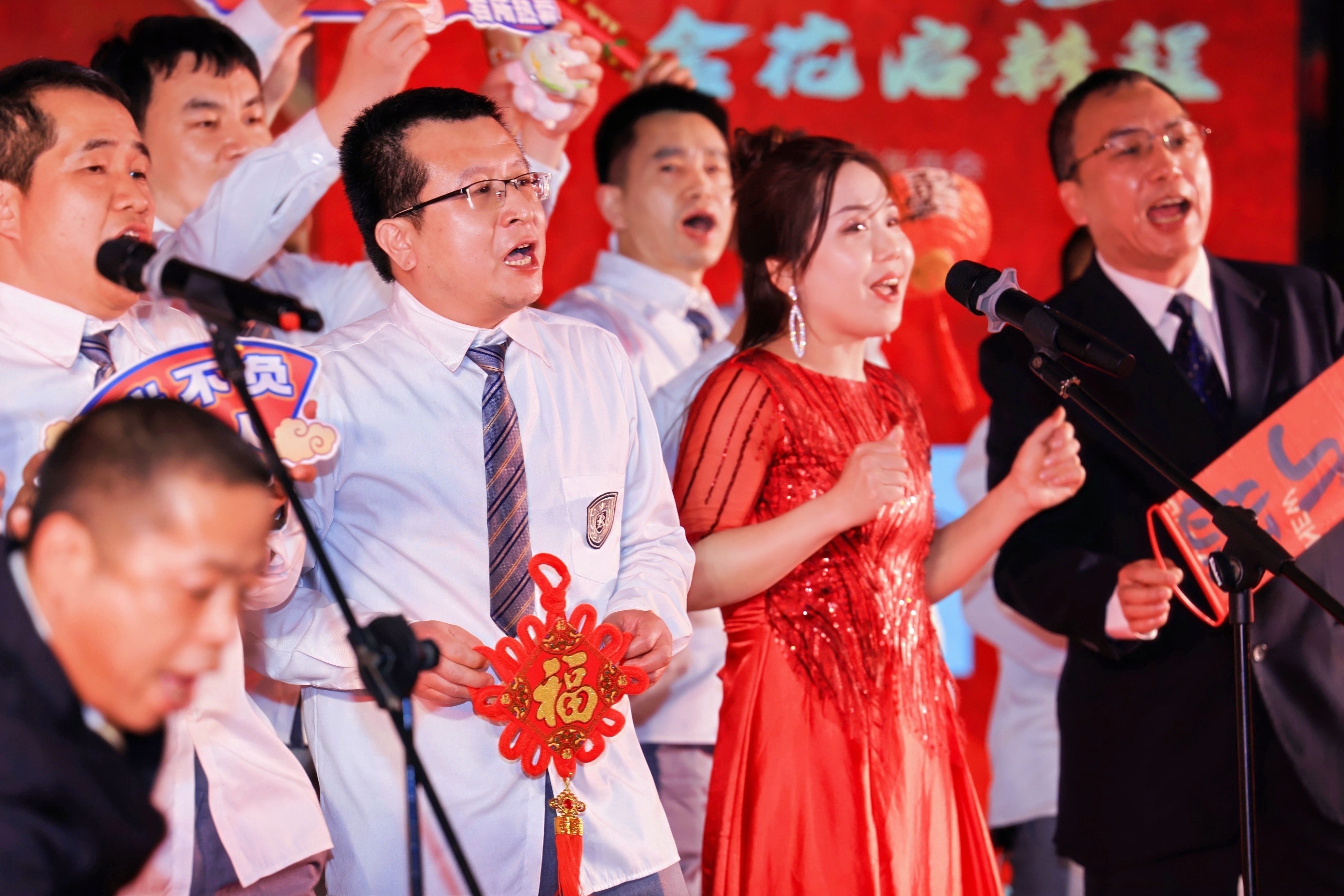 ��Ȧ�����ɷ�2025�����